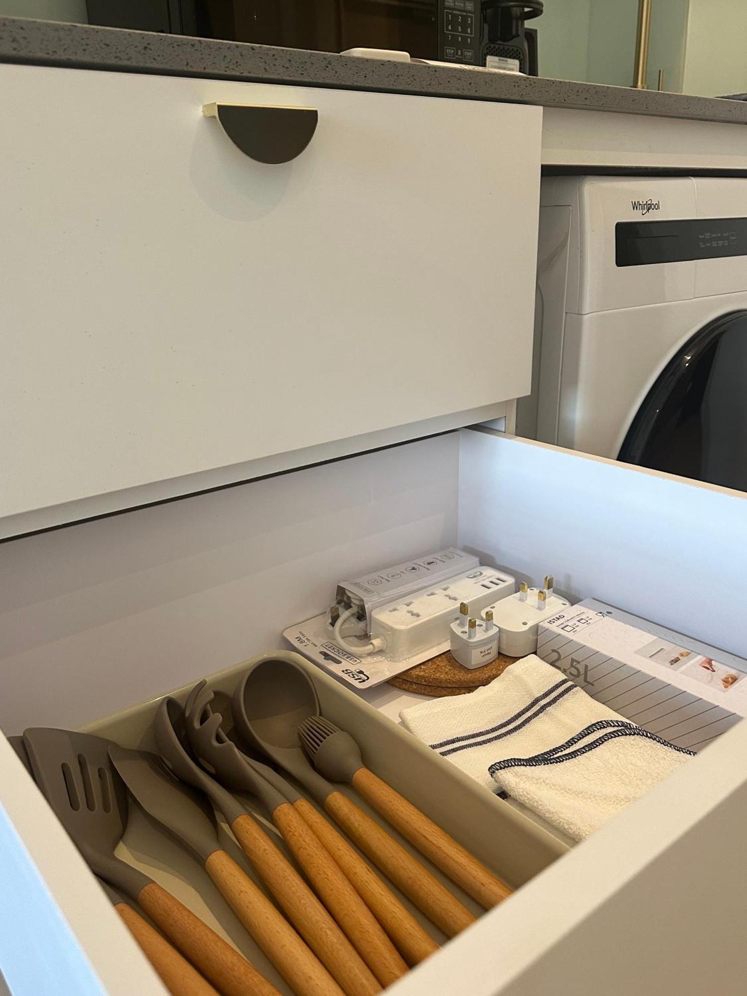 Bugis Hovoh Boutique Service Apt Singapore Buitenkant foto